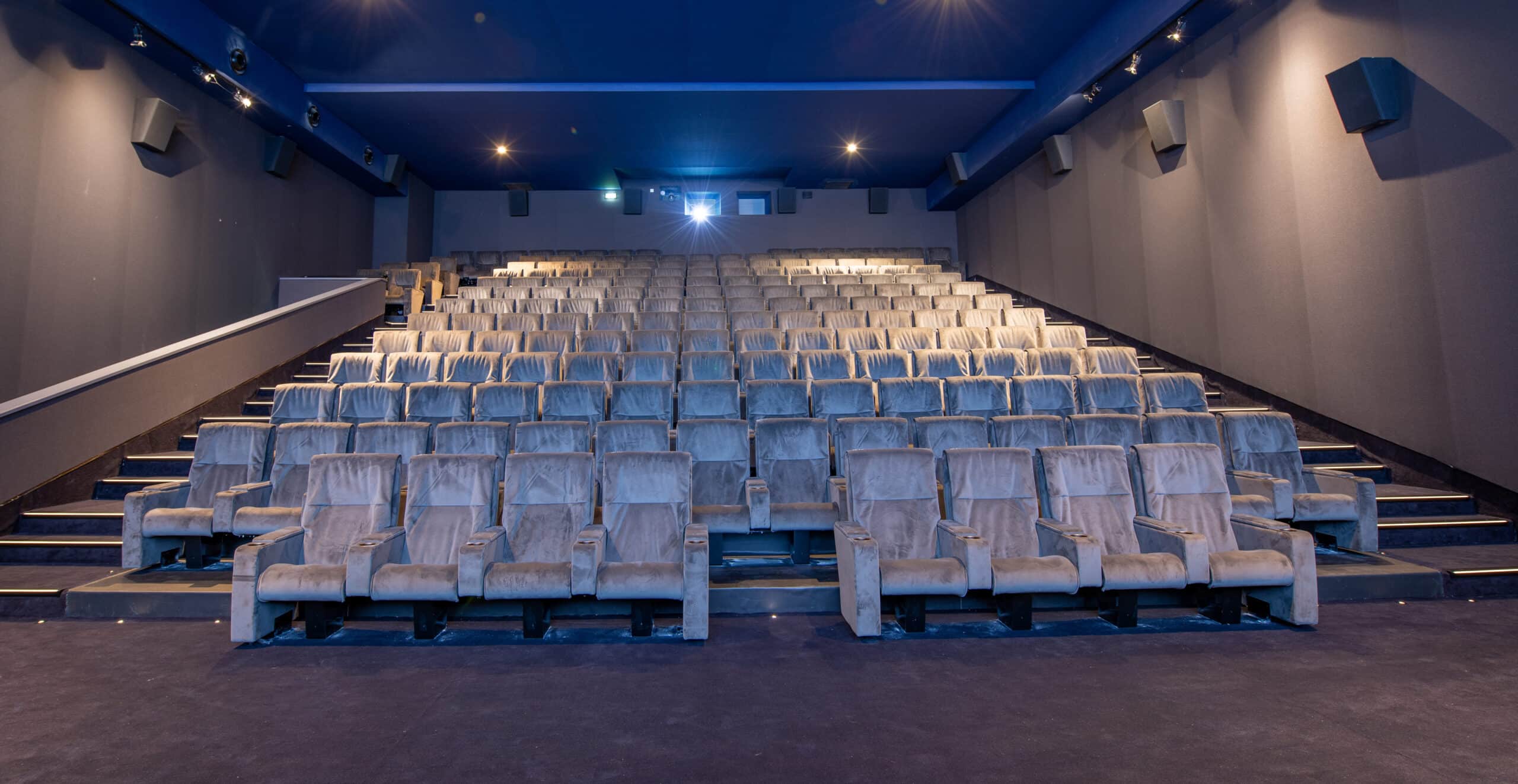 Salle premium vue de face du Pathé Boulogne